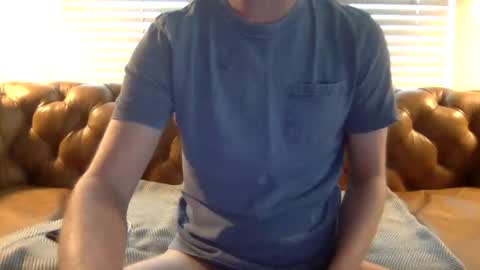 BateBroSouth online show from April 1, 1:41 pm