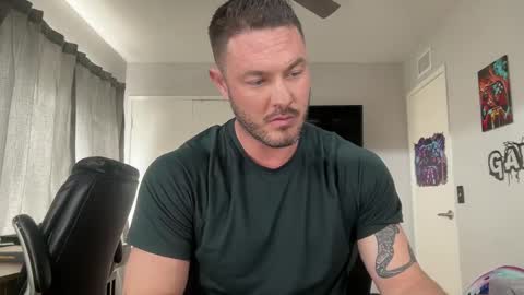 Snapshot of batman25326 chatting on January 2, 6:34 pm batman25326 online show from January 2, 6:34 pm