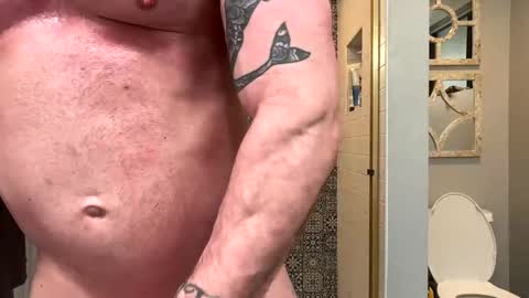 Snapshot of batman25326 chatting on January 18, 1:52 am batman25326 online show from January 18, 1:52 am