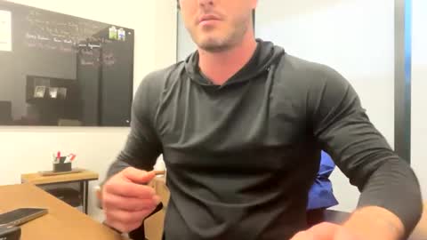 Snapshot of batman25326 chatting on February 13, 11:47 pm batman25326 online show from February 13, 11:47 pm