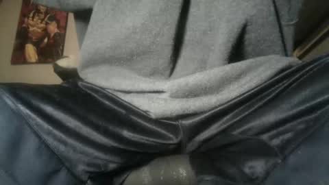 Snapshot of batmannrobin1313 chatting on September 22, 4:14 am archangel online show from September 22, 4:14 am