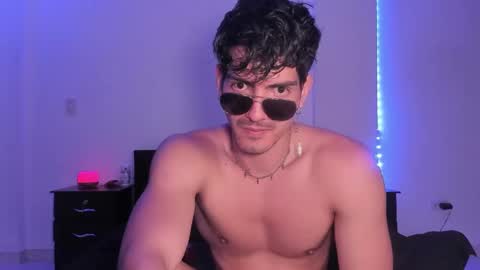 Valentino online show from January 16, 1:06 am