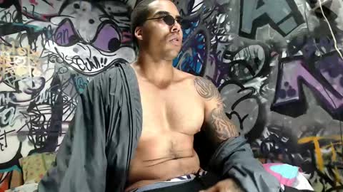 Snapshot of bbc_monster1 chatting on February 27, 5:02 am Justin online show from February 27, 5:02 am