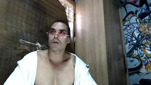 Snapshot of bbc_monster1 chatting on October 1, 5:41 pm Justin online show from October 1, 5:41 pm