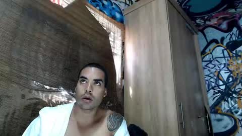 Snapshot of bbc_monster1 chatting on October 3, 6:38 pm Justin online show from October 3, 6:38 pm