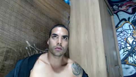 Snapshot of bbc_monster1 chatting on October 16, 11:17 pm Justin online show from October 16, 11:17 pm