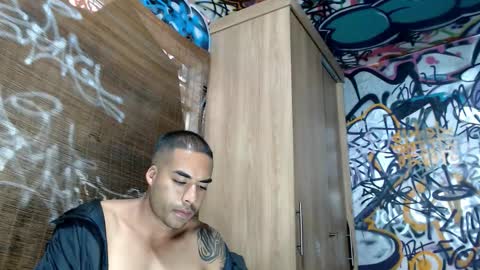 Snapshot of bbc_monster1 chatting on October 24, 8:05 pm Justin online show from October 24, 8:05 pm