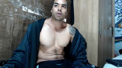 Snapshot of bbc_monster1 chatting on November 12, 3:34 pm Justin online show from November 12, 3:34 pm