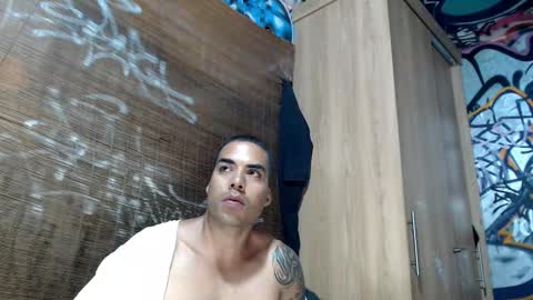 Snapshot of bbc_monster1 chatting on November 27, 10:56 pm Justin online show from November 27, 10:56 pm