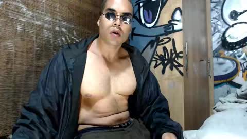 Justin online show from February 17, 11:33 pm