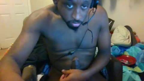 Snapshot of bbc_rocker chatting on December 18, 1:45 pm rocker n queen online show from December 18, 1:45 pm