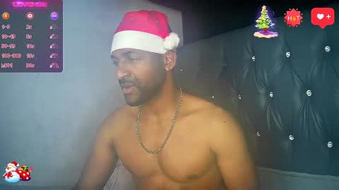 Snapshot of bbcblackhot33 chatting on December 23, 3:07 am john online show from December 23, 3:07 am