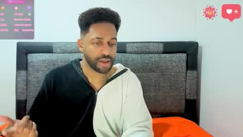 Snapshot of bbcblackhot33 chatting on October 20, 3:18 am john online show from October 20, 3:18 am