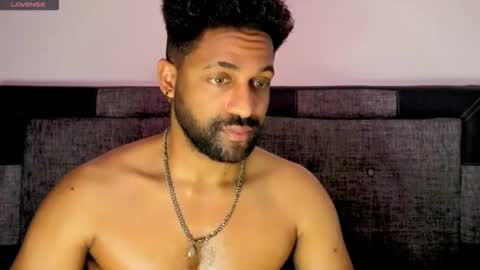 Snapshot of bbcblackhot33 chatting on October 31, 4:02 am john online show from October 31, 4:02 am