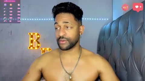 Snapshot of bbcblackhot33 chatting on December 3, 3:14 am john online show from December 3, 3:14 am