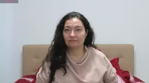 Snapshot of bbw_milf_4u chatting on September 23, 5:43 am Emma online show from September 23, 5:43 am