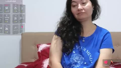 Snapshot of bbw_milf_4u chatting on October 3, 5:37 am Emma online show from October 3, 5:37 am