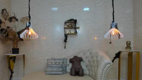 Snapshot of bbwcindyy chatting on October 17, 3:47 pm BBW Cindyy online show from October 17, 3:47 pm