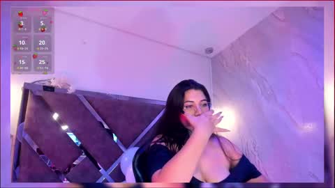 Snapshot of bbwcloe chatting on October 4, 4:10 am Cloe online show from October 4, 4:10 am