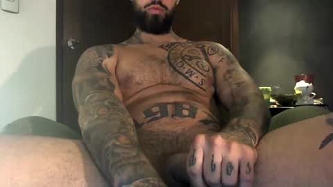 Snapshot of bby044 chatting on January 18, 10:28 am bby044 online show from January 18, 10:28 am