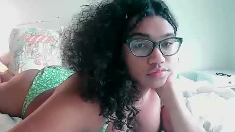 Snapshot of bby2brat chatting on December 13, 7:21 pm bby2brat online show from December 13, 7:21 pm