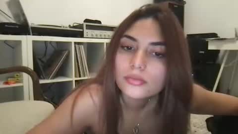 Snapshot of bbypiamia chatting on October 26, 12:38 am bbypiamia online show from October 26, 12:38 am