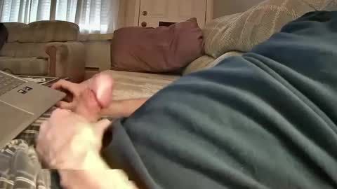 Snapshot of bcema2 chatting on December 7, 6:48 pm bcema2 online show from December 7, 6:48 pm