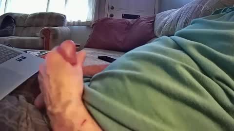 Snapshot of bcema2 chatting on December 9, 8:12 pm bcema2 online show from December 9, 8:12 pm