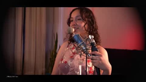 Snapshot of be_lov chatting on October 15, 8:31 pm Call me Bells Next Stream on Wednesday Feb 26 online show from October 15, 8:31 pm