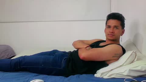 Sara  Juan online show from December 19, 1:28 am