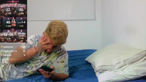 Snapshot of be_sinners chatting on January 7, 5:01 am Sara Juan online show from January 7, 5:01 am