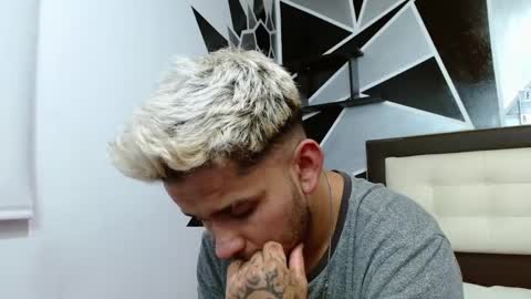 Snapshot of be_sinners chatting on March 6, 2:30 am Sara Juan online show from March 6, 2:30 am