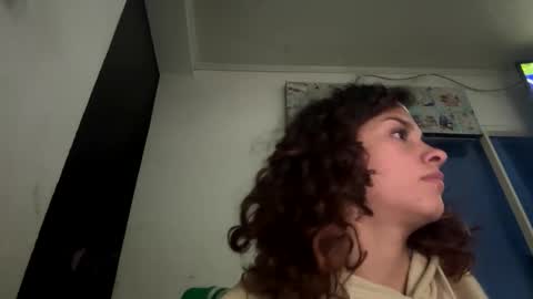 Snapshot of be_sinners chatting on October 25, 1:57 am Sara Juan online show from October 25, 1:57 am