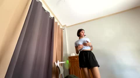 Snapshot of beagarza chatting on October 19, 3:40 am Miss B online show from October 19, 3:40 am