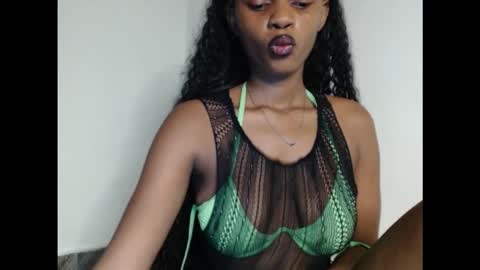 beakimber50 online show from October 25, 12:07 am