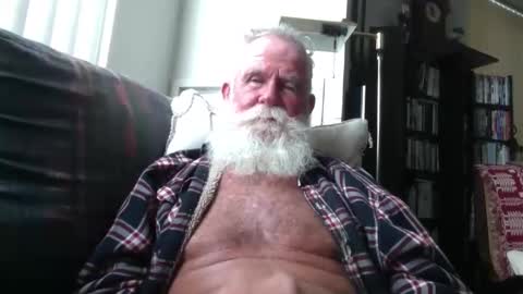 Snapshot of beardbushy chatting on October 12, 5:56 pm beardbushy online show from October 12, 5:56 pm