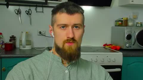 Zeus online show from March 22, 9:07 pm