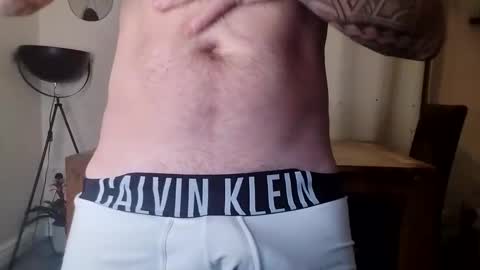 beardedtattedguy online show from November 25, 12:21 am