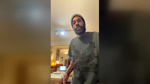 bearmeat4you online show from December 17, 3:12 am