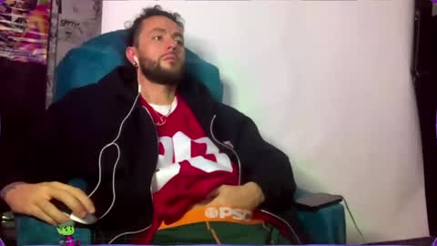 Snapshot of beastbxy chatting on December 2, 9:13 am beast bxy online show from December 2, 9:13 am