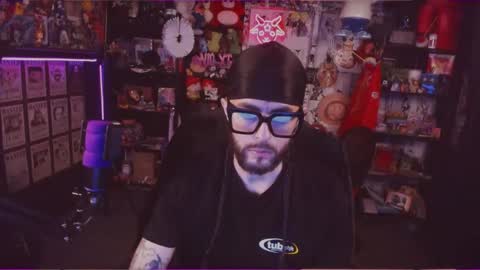 Snapshot of beastbxy chatting on September 9, 11:37 pm beast bxy online show from September 9, 11:37 pm