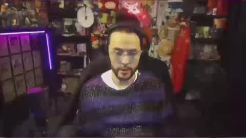 Snapshot of beastbxy chatting on October 13, 8:42 pm beast bxy online show from October 13, 8:42 pm