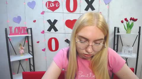 BeatriceFlyy online show from February 19, 12:22 pm