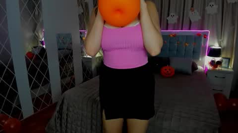 BeatriceWild online show from October 29, 11:23 am