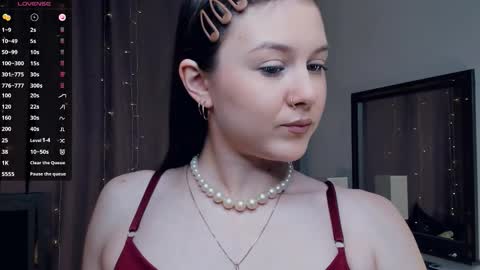 Snapshot of beatrixcutsforth chatting on September 23, 6:38 am Beatrix or Triss3 online show from September 23, 6:38 am