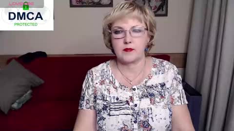 Snapshot of beautiful_lina7 chatting on November 11, 4:29 pm your Lana online show from November 11, 4:29 pm