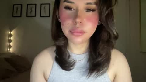 Snapshot of beautiful_lust69 chatting on December 1, 12:26 am Sweet Aya online show from December 1, 12:26 am