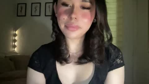 Snapshot of beautiful_lust69 chatting on December 3, 3:36 am Sweet Aya online show from December 3, 3:36 am