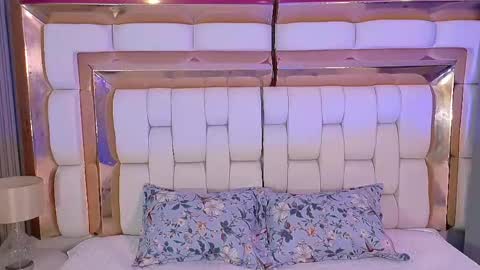 Shalom  online show from April 12, 8:03 pm