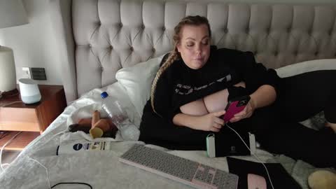 beauty4agent online show from December 6, 7:56 pm